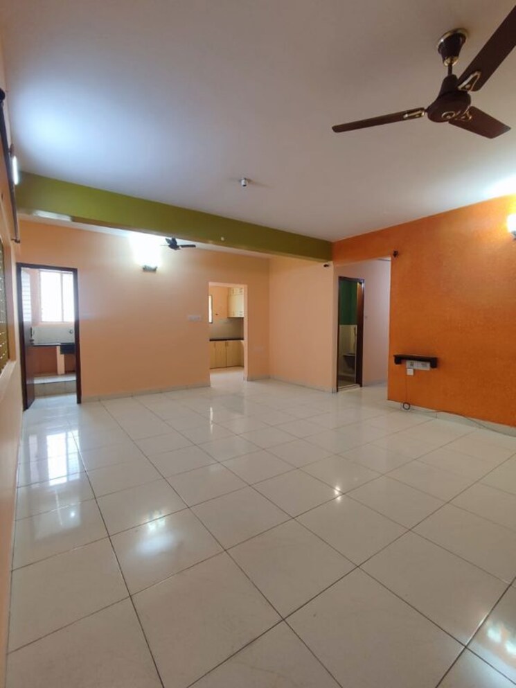 Room, manish-rathna 3 Bedroom 1600 Sq.Ft. Apartment In Bilekahalli Bangalore 9732619