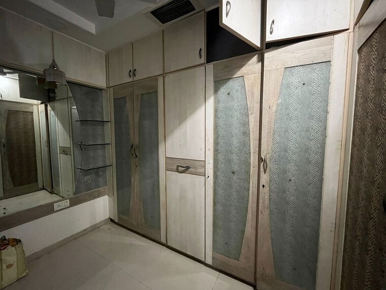 undefined, oshiwara 2 Bedroom 800 Sq.Ft. Apartment In Oshiwara Mumbai 9732702