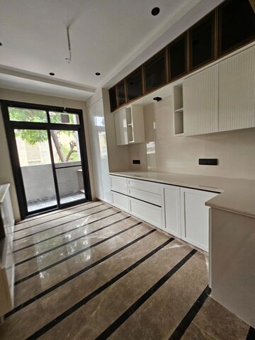 Kitchen in 4 BHK Builder Floor at South City Arcade, Sector 41 – for Sale