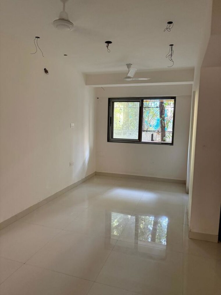 Room, chandiwala-complex 1 Bedroom 650 Sq.Ft. Apartment In Ganeshwadi Thane 9732811