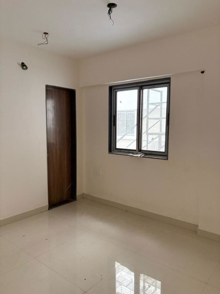 Room, chandiwala-complex 1 Bedroom 650 Sq.Ft. Apartment In Ganeshwadi Thane 9732811
