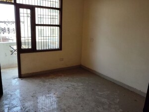 Room in 2 BHK Apartment at Maya Garden City, Lohgarh – for Rent