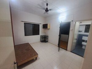 Room in 2 BHK Apartment at Pimple Nilakh – for Rent