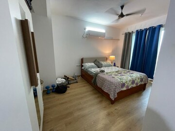 Master Bedroom in 2 BHK Apartment at Sheth Avalon, Laxmi Nagar – for Rent
