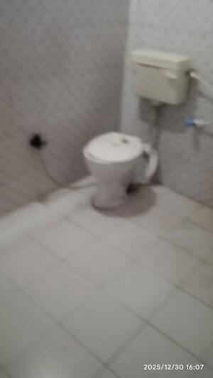 Bathroom in 1.5 BHK Builder Floor at Sector 22 – for Rent