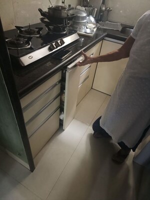 Kitchen in 1.5 BHK Apartment at Adarsh Nagar Society, Worli – for Rent