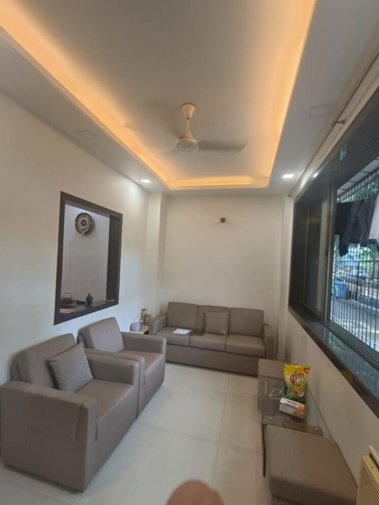Living Room, adarsh-nagar-society 1.5 Bedroom 500 Sq.Ft. Apartment In Worli Mumbai 9732914