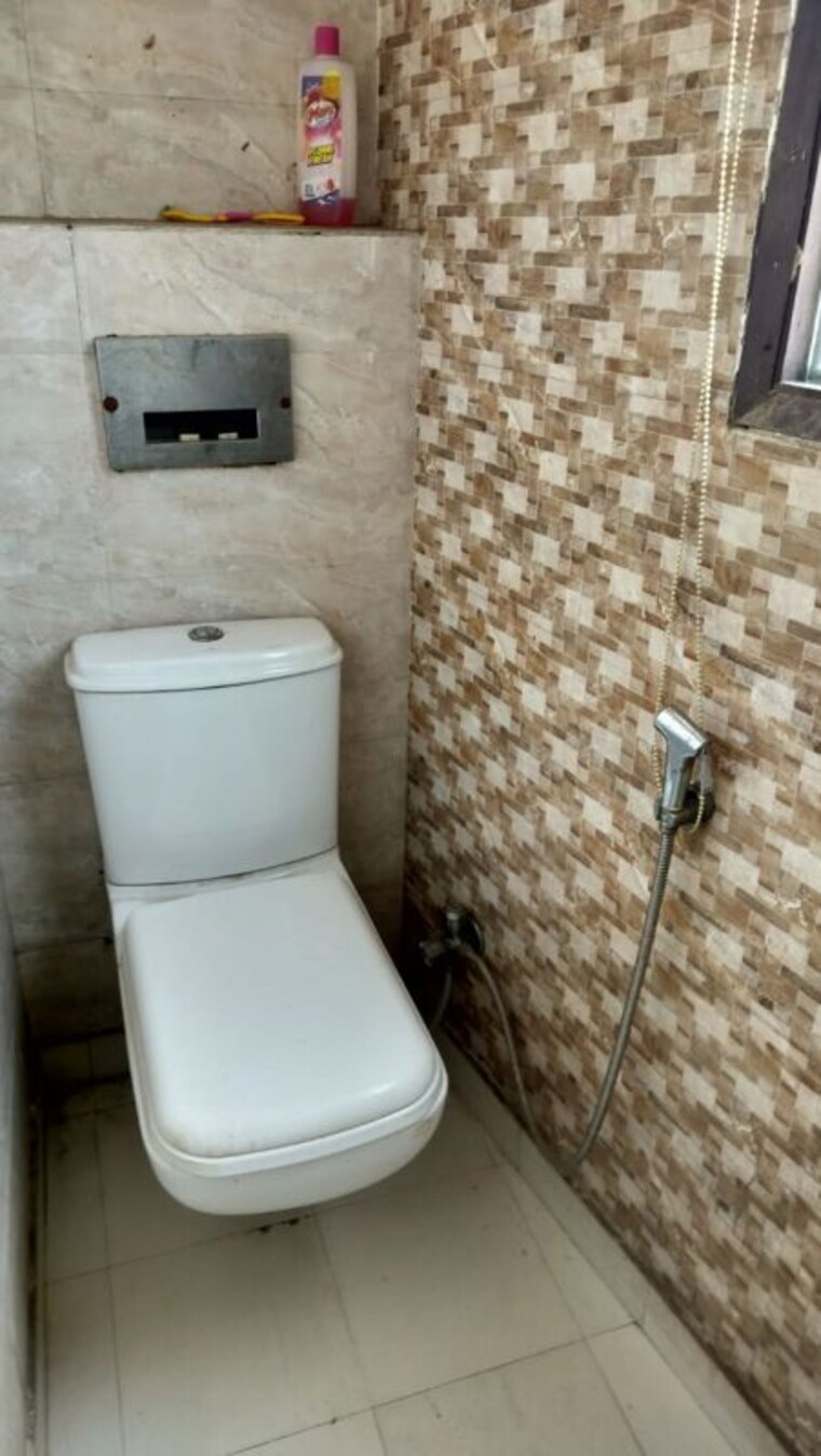 Bathroom, neb sarai 2 Bedroom 1166 Sq.Ft. Builder Floor In Neb Sarai Delhi 9732916