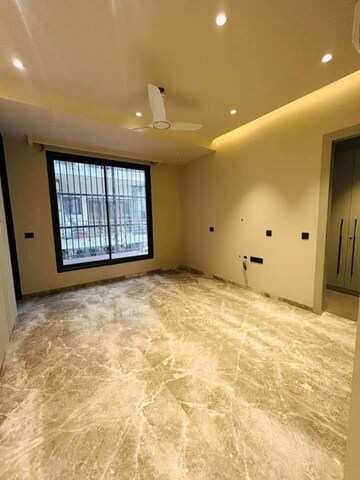 Room in 5 BHK Apartment at ABA County 107, Sector 107 – for Rent