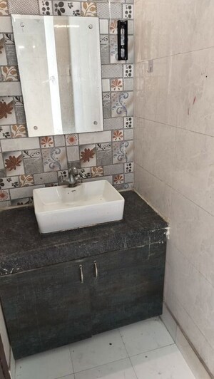 Kitchen in 2 BHK Builder Floor at Neb Sarai – for Rent