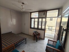 1.5 BHK Builder Floor For Rent in Malviya Nagar