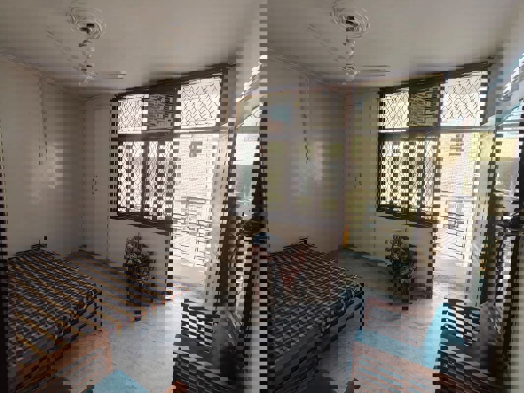 1.5 BHK Builder Floor For Rent in Malviya Nagar