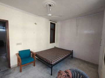 Living Room in 1.5 BHK Builder Floor at Malviya Nagar – for Rent