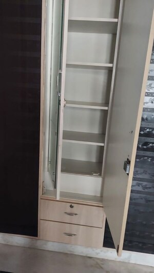 Furnished Amenities in 3 BHK Builder Floor at Huda Staff Colony, Sector 46 – for Rent