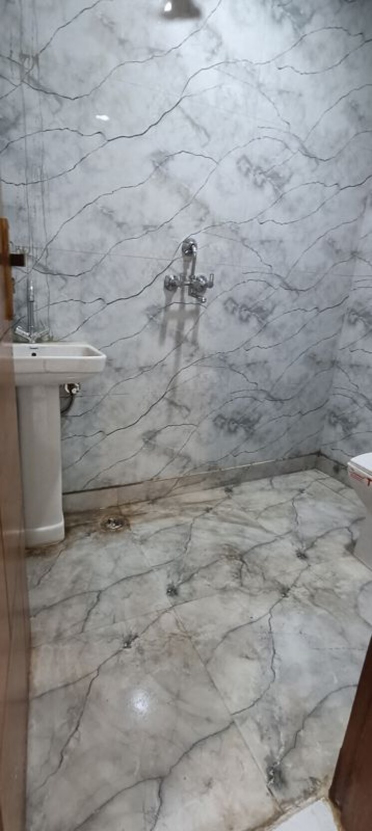 Bathroom, sector 110 2 Bedroom 1100 Sq.Ft. Builder Floor In Sector 110 Noida 9733020