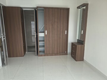 Room in 2 BHK Apartment at Luis Apartment, Dadar West – for Rent