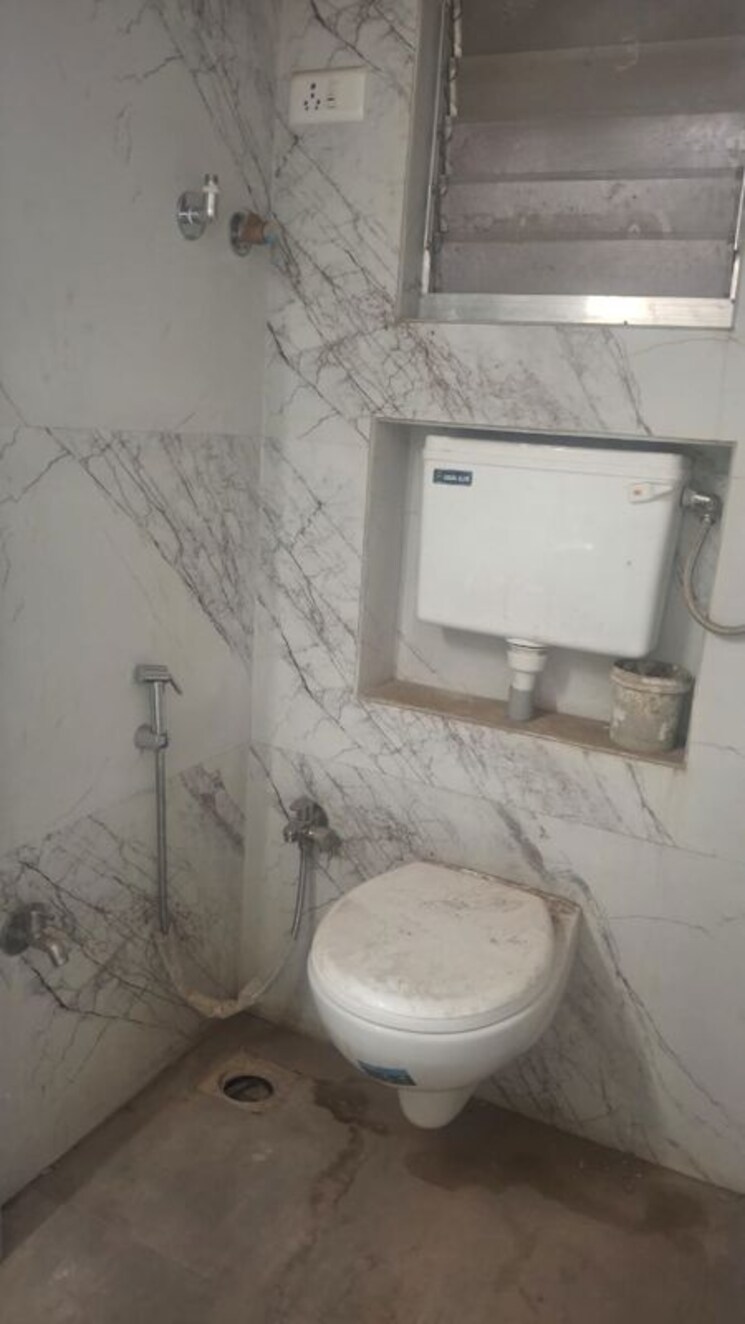 Bathroom, lodha-woods 4 Bedroom 1511 Sq.Ft. Apartment In Kandivali East Mumbai 9733015