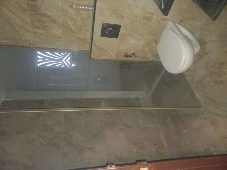 Bathroom, mahagun-mezzaria 3 Bedroom 3070 Sq.Ft. Apartment In Sector 78 Noida 9733193