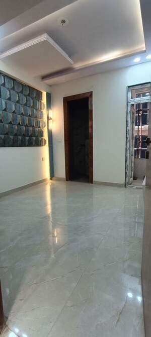 Room in 3 BHK Builder Floor at Sector 110 – for Sale