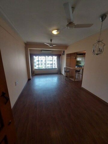 2 BHK Apartment For Rent in Silver Sand CHS, Andheri West