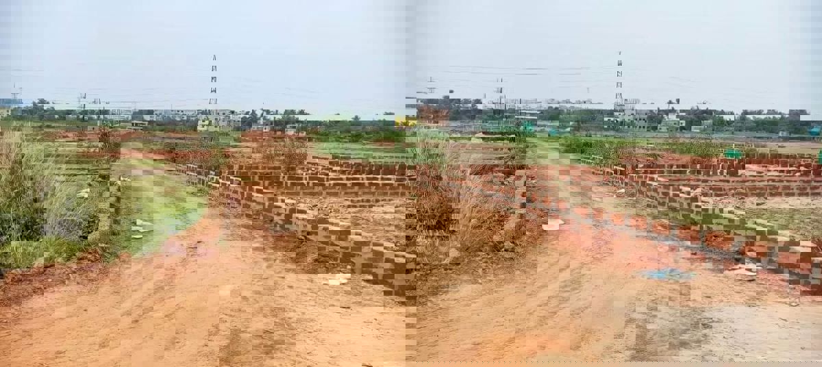 Plot For Sale in Safety Land Essted Privat