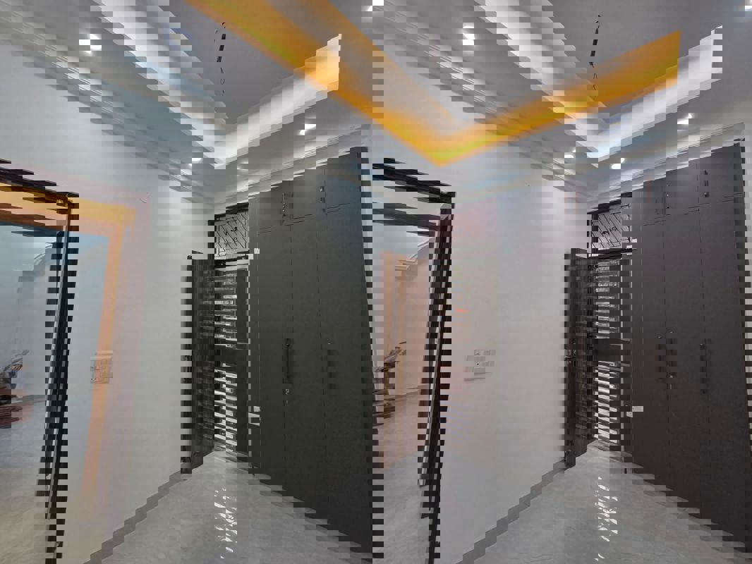 6+ BHK Independent House For Sale in Sector 2