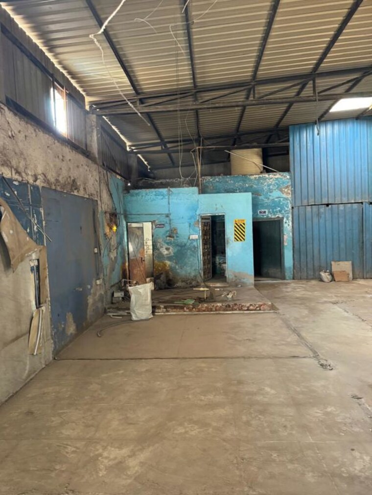  Parking, pace city 2 Commercial Warehouse 4500 Sq.Ft. In Pace City 2 Gurgaon 9733298