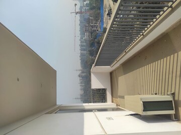 Staircase in 3.5 BHK Builder Floor at Sector 52 – for Rent