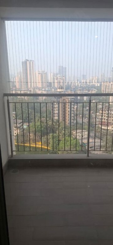 Balcony in 2 BHK Apartment at Kalpataru Paramount, Kapur Bawdi – for Rent