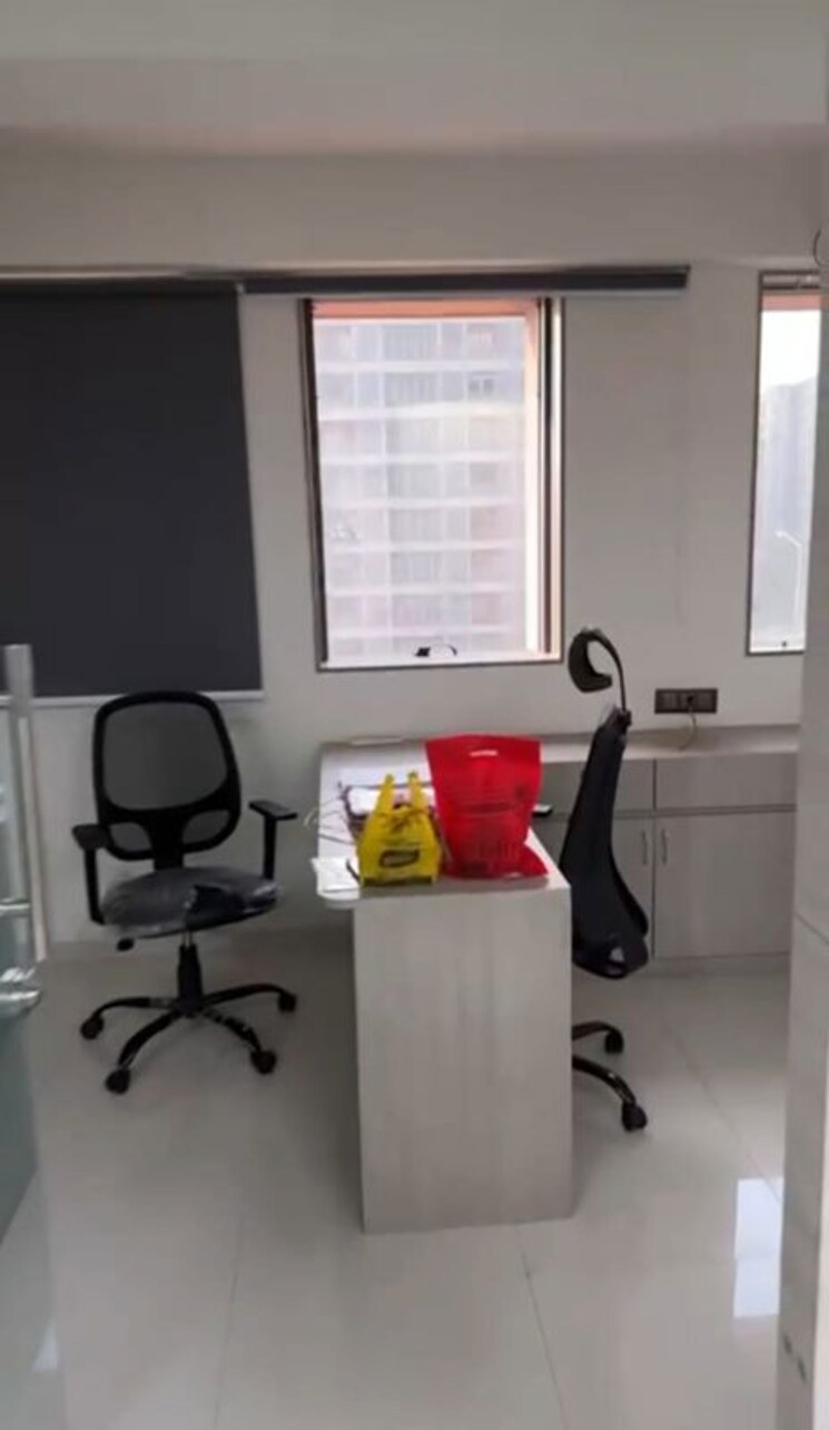 Team Area, shivalik-satyamev Commercial Office Space 700 Sq.Ft. In Bopal Ahmedabad 9733424