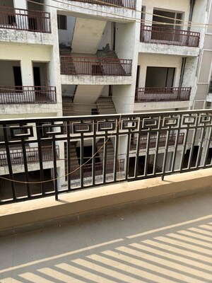 Balcony in 3 BHK Builder Floor at Patiala Road – for Rent
