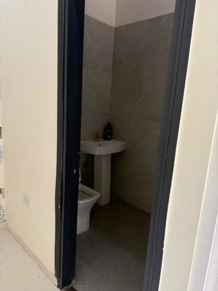 Bathroom, patiala road 3 Bedroom 1395 Sq.Ft. Builder Floor In Patiala Road Zirakpur 9733446