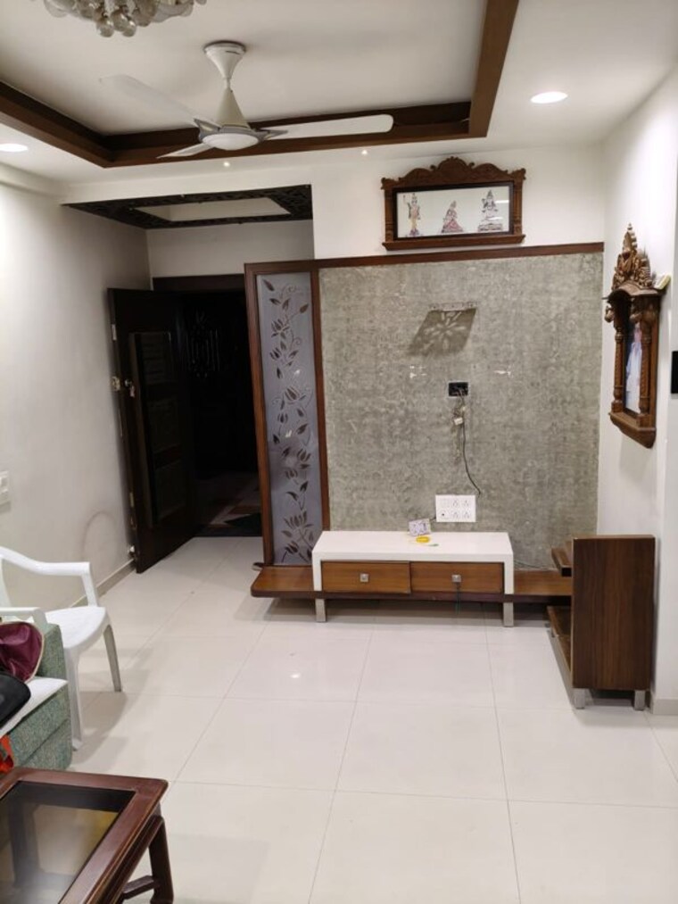 Room, naranpura 3 Bedroom 1800 Sq.Ft. Apartment In Naranpura Ahmedabad 9733503