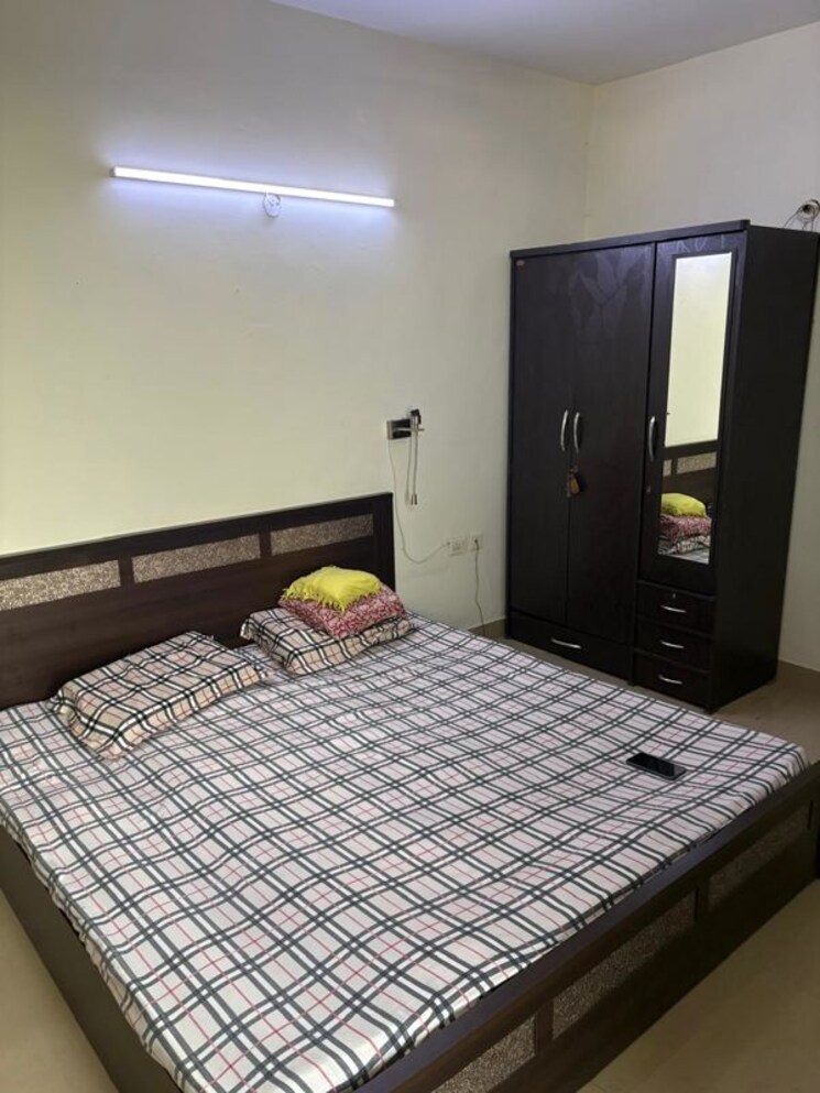 Bedroom, supertech-cape-town 3 Bedroom 1625 Sq.Ft. Apartment In Sector 74 Noida 9733504