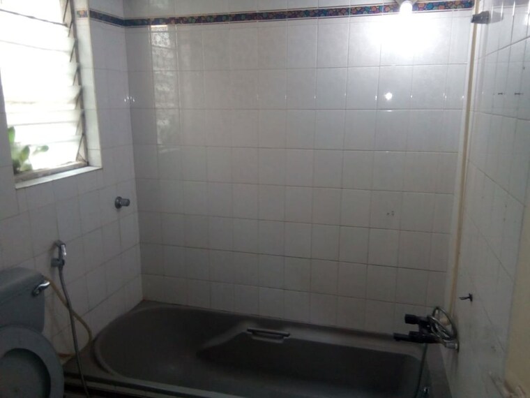 Bathroom, swaroop-park-chs 3 Bedroom 2200 Sq.Ft. Independent House In Kothrud Pune 9733518
