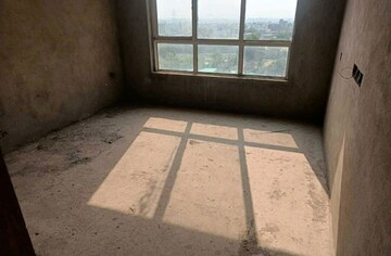 Room in 3 BHK Apartment at Jaypee Greens Knight Court, Sector 128 – for Sale