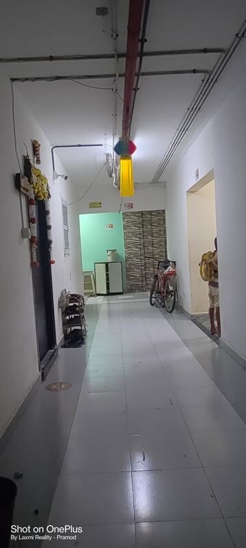 Master Bedroom in 1 BHK Apartment at Mahalaxmi CHS Worli, Worli – for Rent