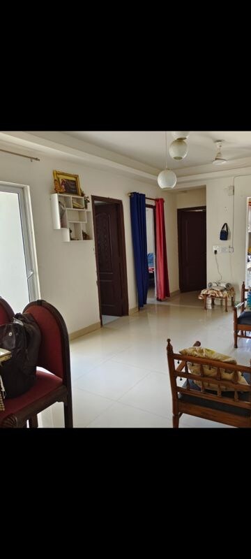 2 BHK Apartment For Rent in VVIP Homes, Gaur City 2