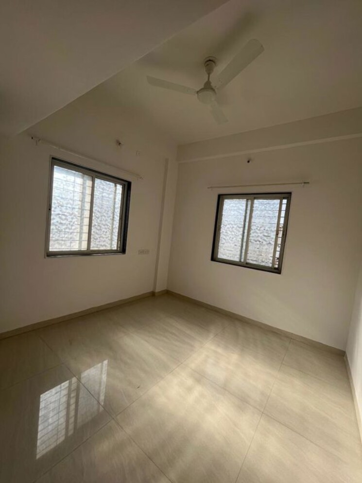 Room, wadgaon sheri 1 Bedroom 588 Sq.Ft. Apartment In Wadgaon Sheri Pune 9733642
