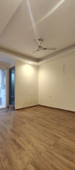 Room in 3 BHK Builder Floor at Chattarpur – for Rent