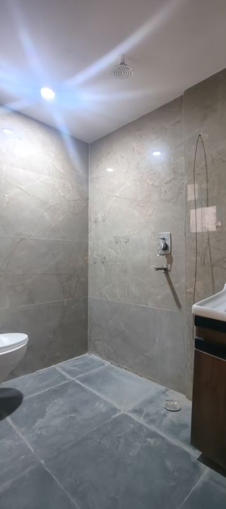 Bathroom, chattarpur 3 Bedroom 1800 Sq.Ft. Builder Floor In Chattarpur Delhi 9733830