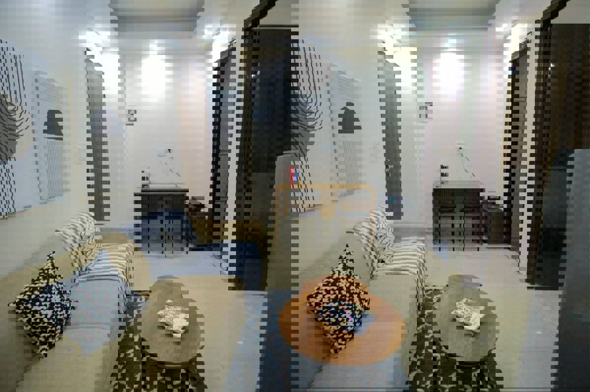 1 BHK Apartment For Rent in Saket