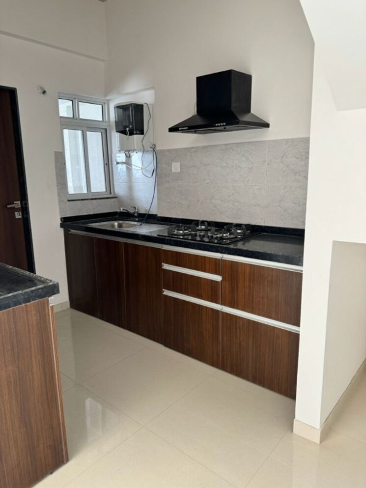 Kitchen, gera-world-of-joy 3 Bedroom 1053 Sq.Ft. Apartment In Kharadi Pune 9733827