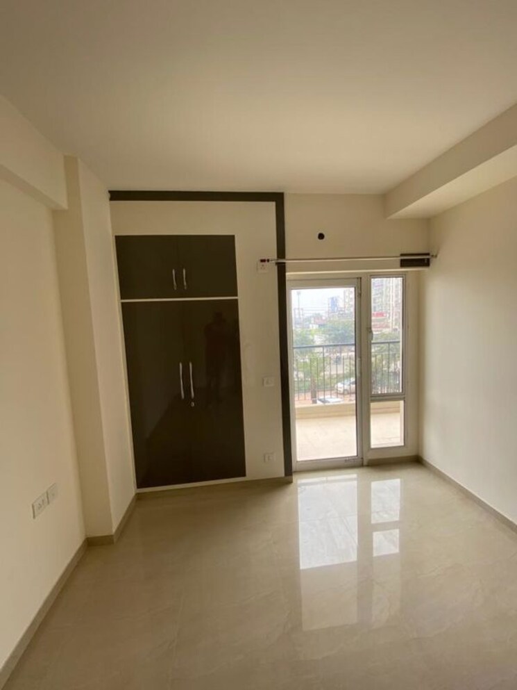 Room, mcc-signature-heights 3 Bedroom 1500 Sq.Ft. Apartment In Raj Nagar Extension Ghaziabad 9733901