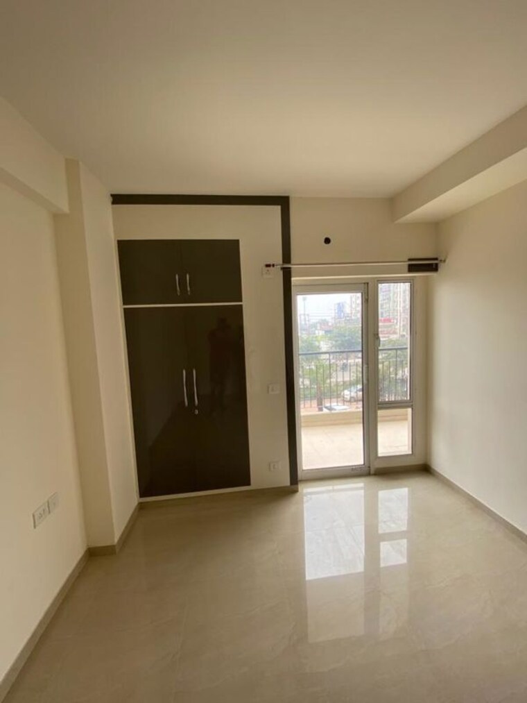 Room, mcc-signature-heights 3 Bedroom 1500 Sq.Ft. Apartment In Raj Nagar Extension Ghaziabad 9733901
