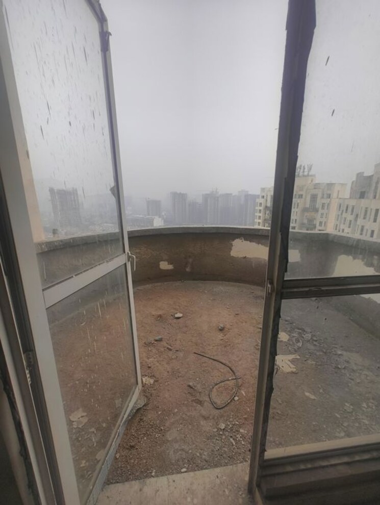 Bathroom, jaypee-greens-knight-court 4 Bedroom 4200 Sq.Ft. Apartment In Sector 128 Noida 9733896