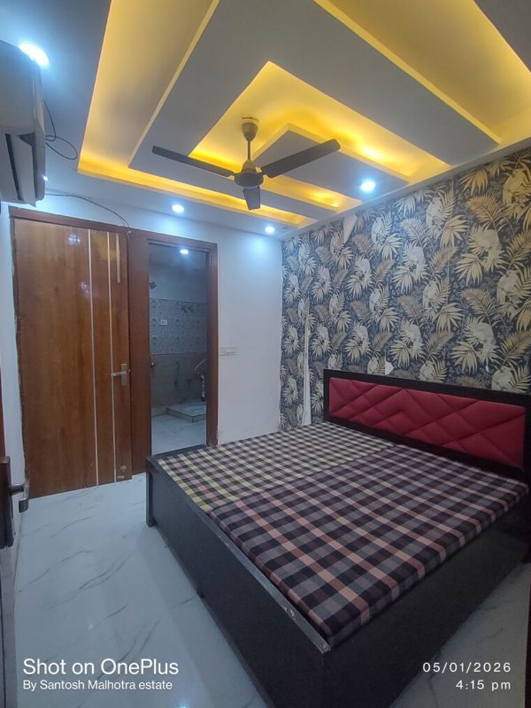Master Bedroom, dwarka mor 2 Bedroom 60 Sq.Yd. Builder Floor In Dwarka Mor Delhi 9733921