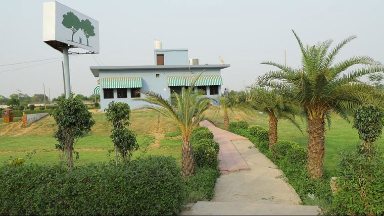Garden, tappal  115 Sq.Yd. Plot In Tappal Aligarh 9733897