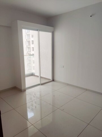 Room in 3 BHK Apartment at Yashwin Orizzonte, Kharadi – for Sale