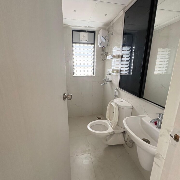 Bathroom, runwal-gardens-phase-3 1 Bedroom 446 Sq.Ft. Apartment In Kalyan Shilphata Road Thane 9734093